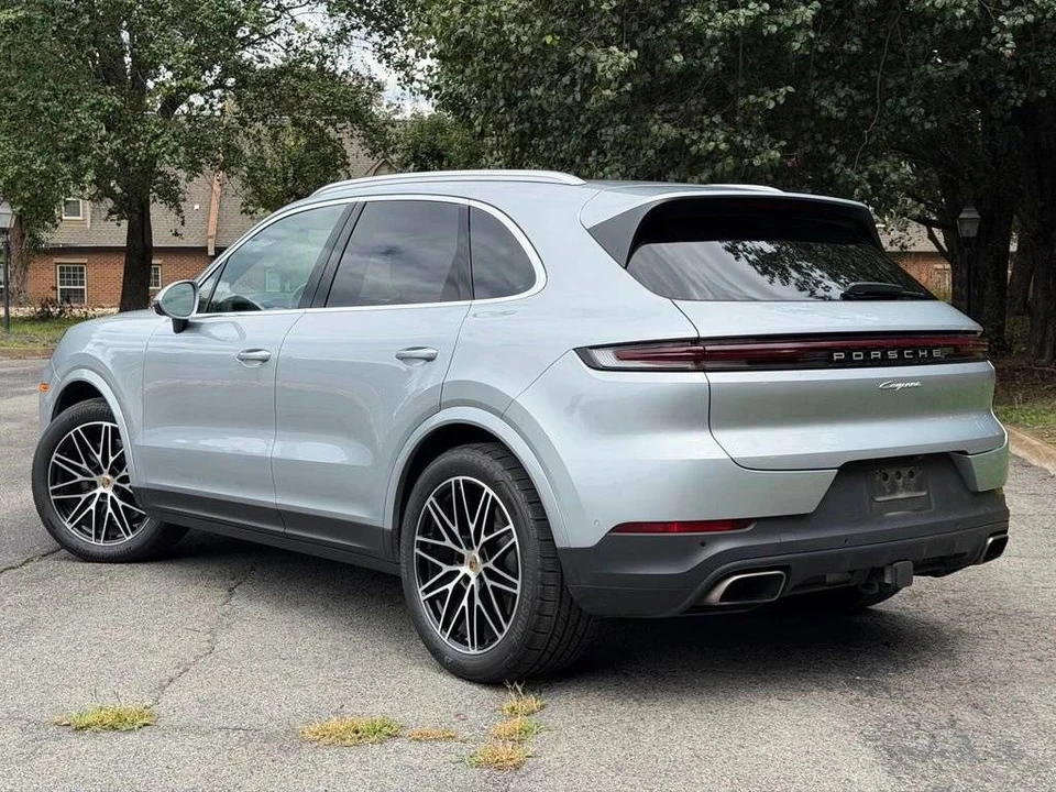 2024 Porsche 9Y0/9Y3 Cayenne - Image 3 of 5