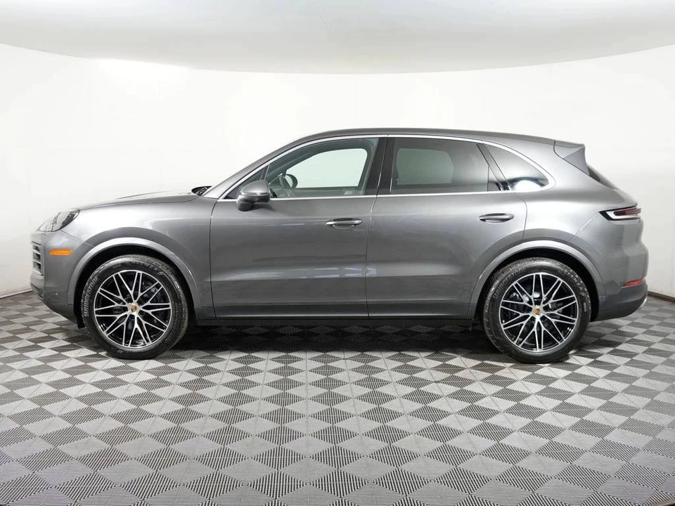 2024 Porsche 9Y0/9Y3 Cayenne - Image 2 of 5