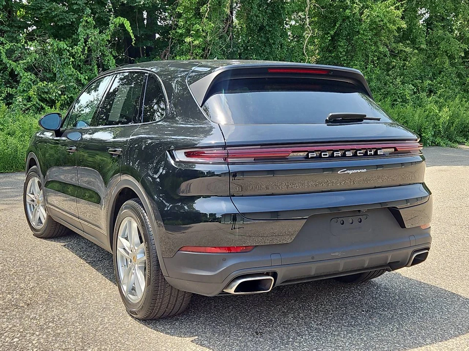 2024 Porsche 9Y0/9Y3 Cayenne - Image 3 of 5
