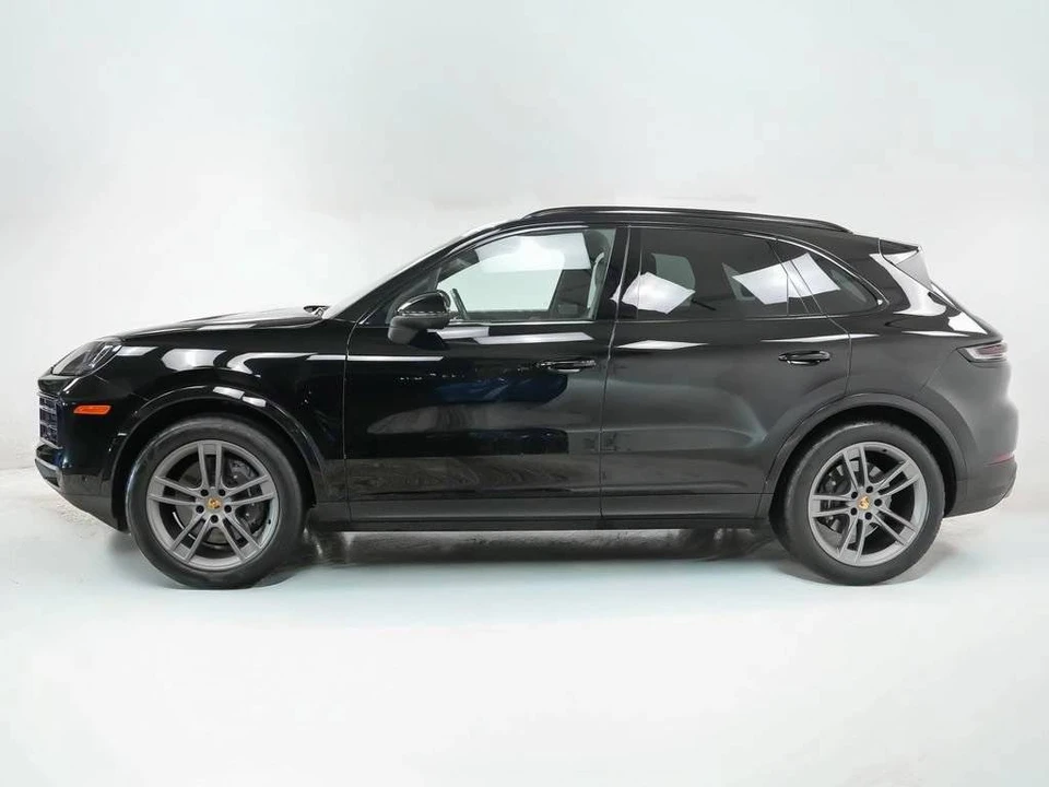 2024 Porsche 9Y0/9Y3 Cayenne - Image 2 of 5