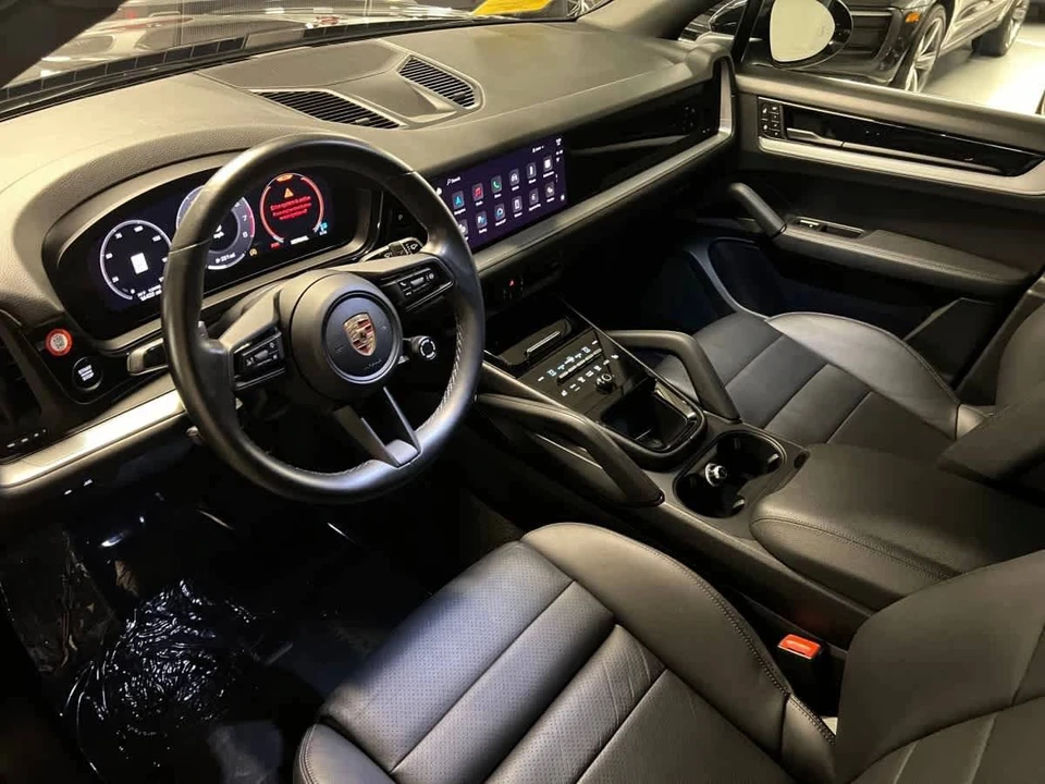 2024 Porsche 9Y0/9Y3 Cayenne - Image 4 of 5