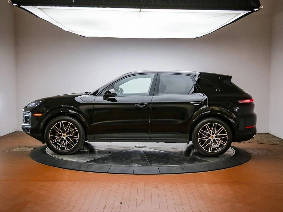 2024 Porsche 9Y0/9Y3 Cayenne - Image 2 of 5