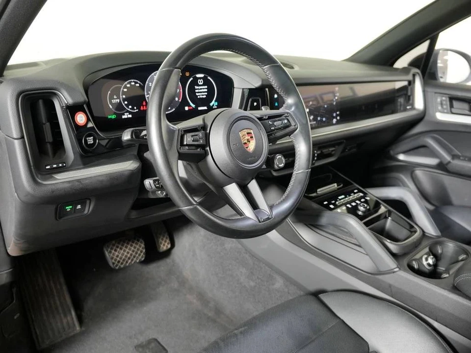 2024 Porsche 9Y0/9Y3 Cayenne - Image 4 of 5