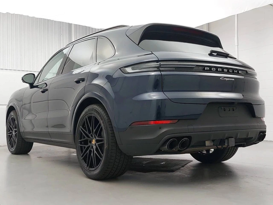 2024 Porsche 9Y0/9Y3 Cayenne - Image 3 of 5