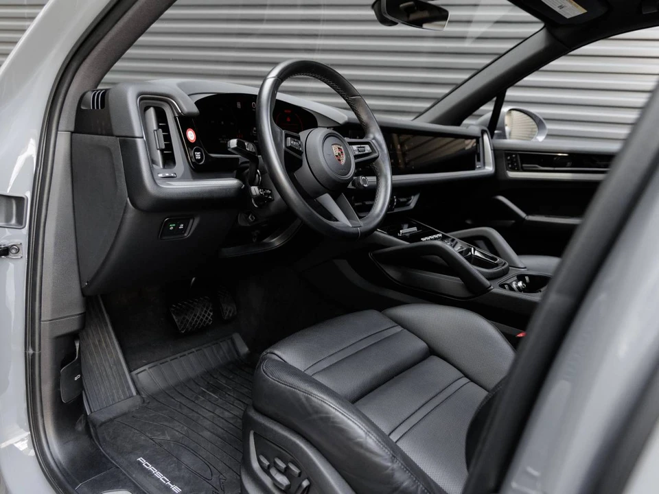 2024 Porsche 9Y0/9Y3 Cayenne - Image 4 of 5