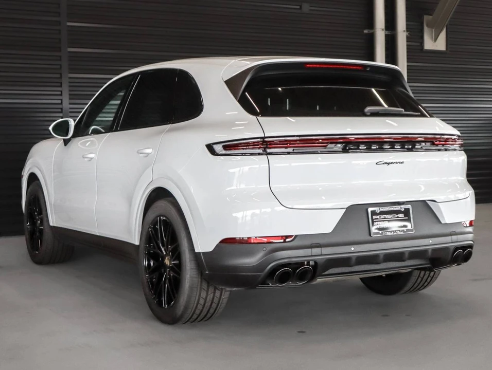 2024 Porsche 9Y0/9Y3 Cayenne - Image 3 of 5