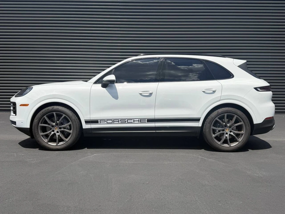 2024 Porsche 9Y0/9Y3 Cayenne - Image 2 of 5