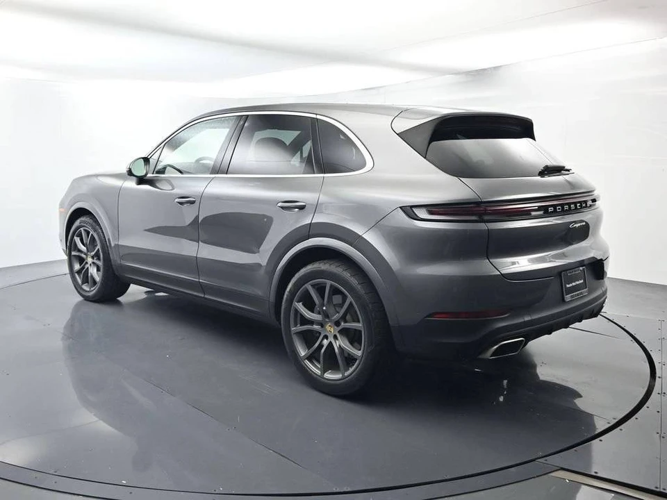 2024 Porsche 9Y0/9Y3 Cayenne - Image 3 of 5