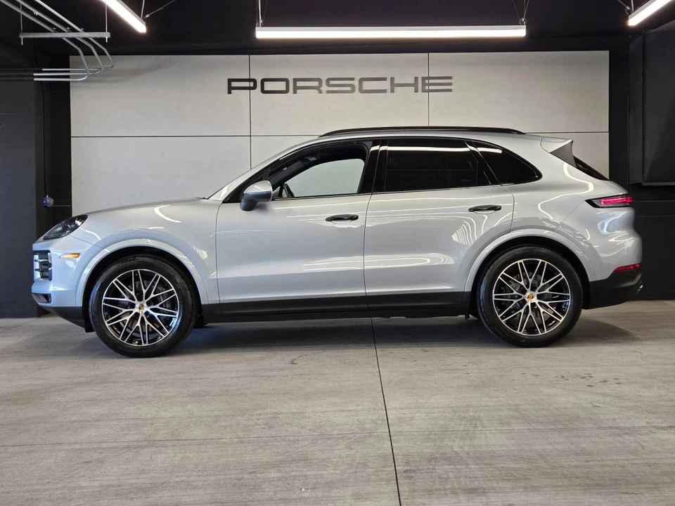 2024 Porsche 9Y0/9Y3 Cayenne - Image 2 of 5