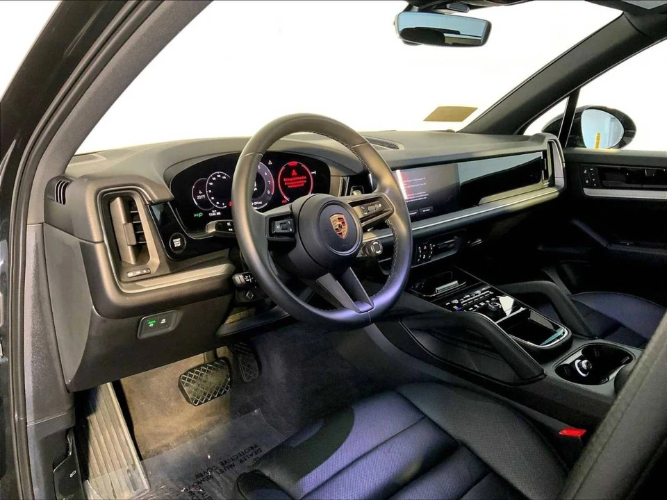 2024 Porsche 9Y0/9Y3 Cayenne - Image 4 of 5