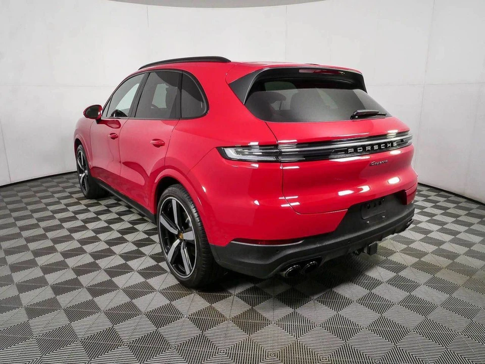 2024 Porsche 9Y0/9Y3 Cayenne - Image 3 of 5