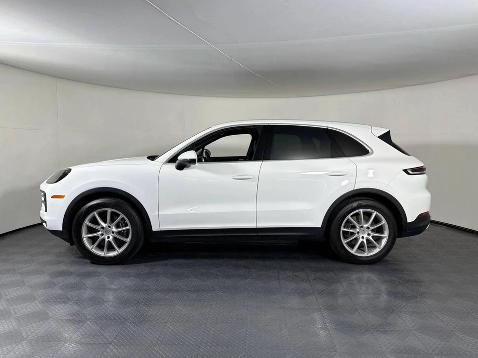 2024 Porsche 9Y0/9Y3 Cayenne - Image 2 of 5