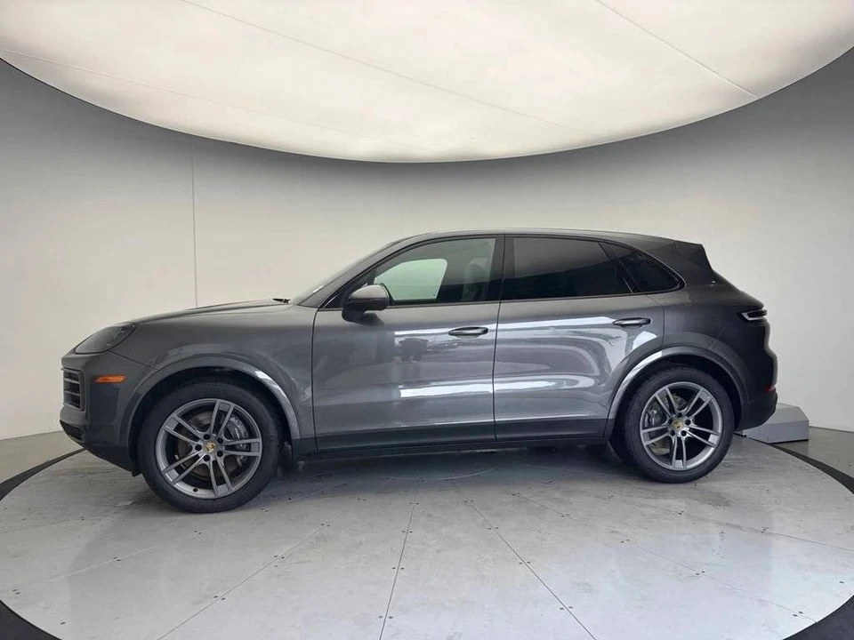 2024 Porsche 9Y0/9Y3 Cayenne - Image 2 of 5