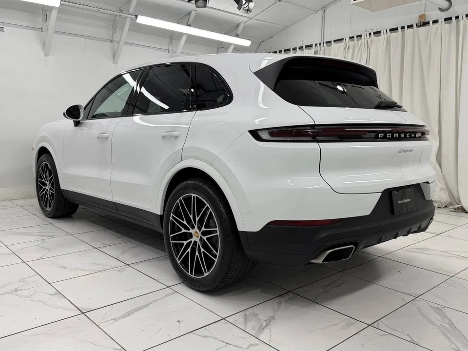 2024 Porsche 9Y0/9Y3 Cayenne - Image 3 of 5