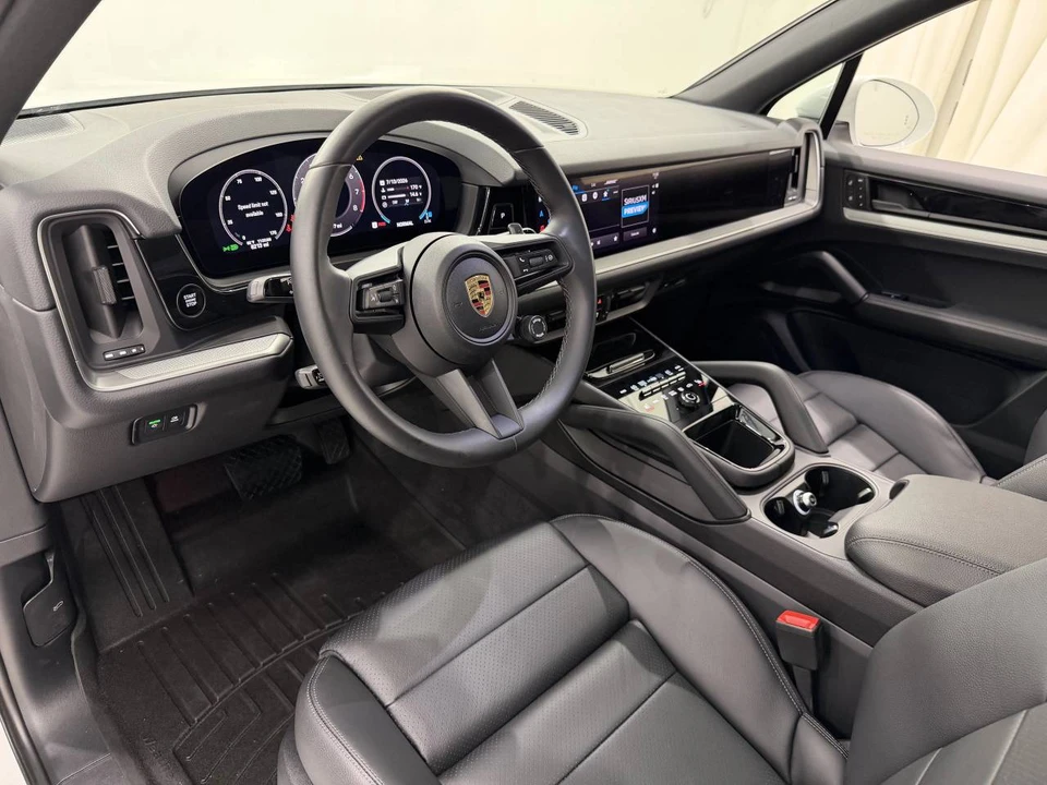 2024 Porsche 9Y0/9Y3 Cayenne - Image 4 of 5