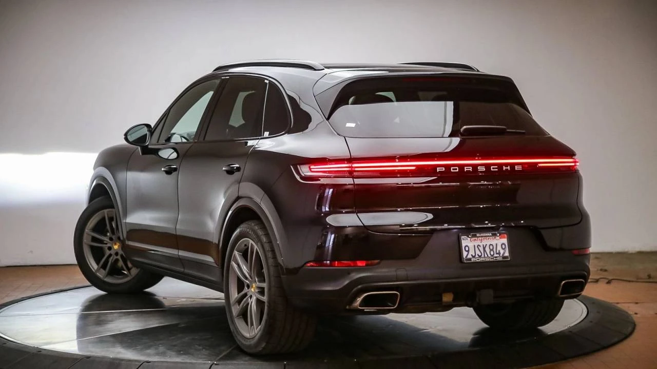 2024 Porsche 9Y0/9Y3 Cayenne - Image 3 of 5
