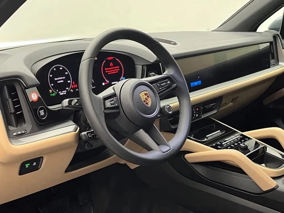 2024 Porsche 9Y0/9Y3 Cayenne - Image 28 of 31
