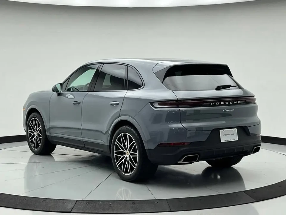 2024 Porsche 9Y0/9Y3 Cayenne - Image 24 of 31