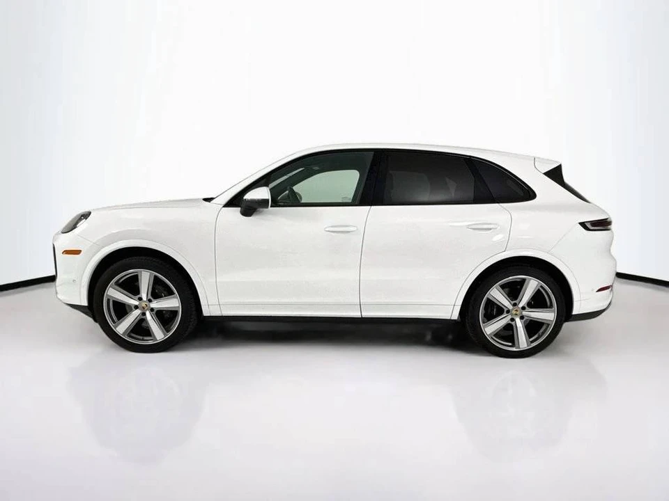 2024 Porsche 9Y0/9Y3 Cayenne - Image 2 of 5