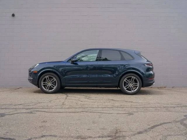 2024 Porsche 9Y0/9Y3 Cayenne - Image 2 of 5