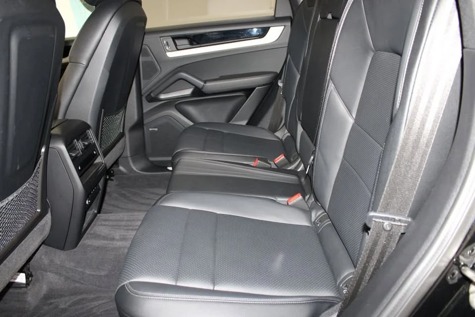 2024 Porsche 9Y0/9Y3 Cayenne - Image 10 of 15