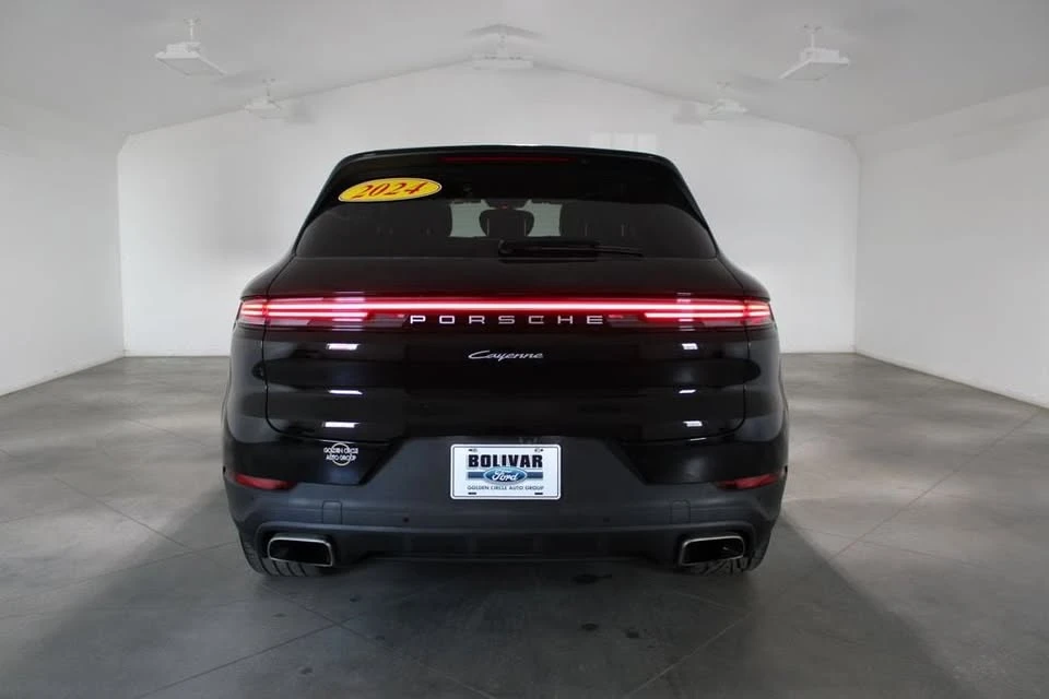 2024 Porsche 9Y0/9Y3 Cayenne - Image 15 of 15