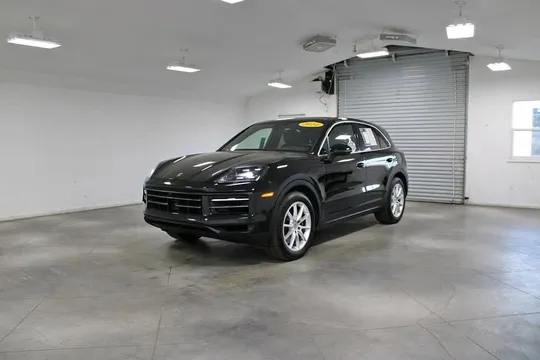 2024 Porsche Cayenne Base
