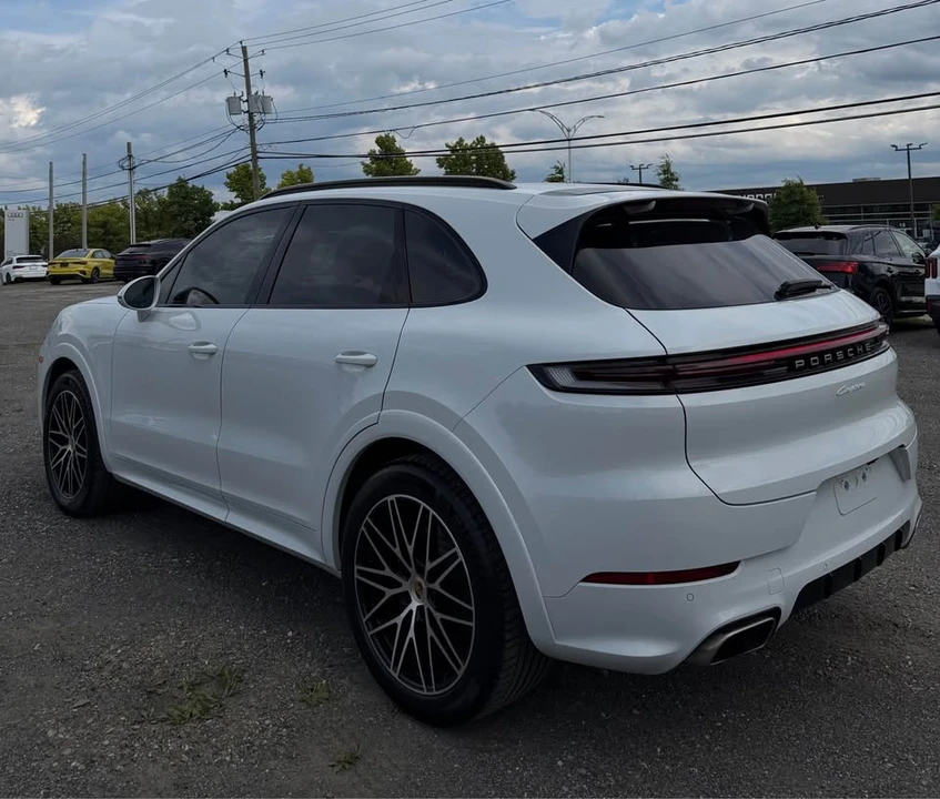 2024 Porsche 9Y0/9Y3 Cayenne - Image 5 of 16