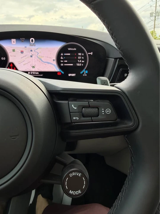 2024 Porsche 9Y0/9Y3 Cayenne - Image 14 of 16