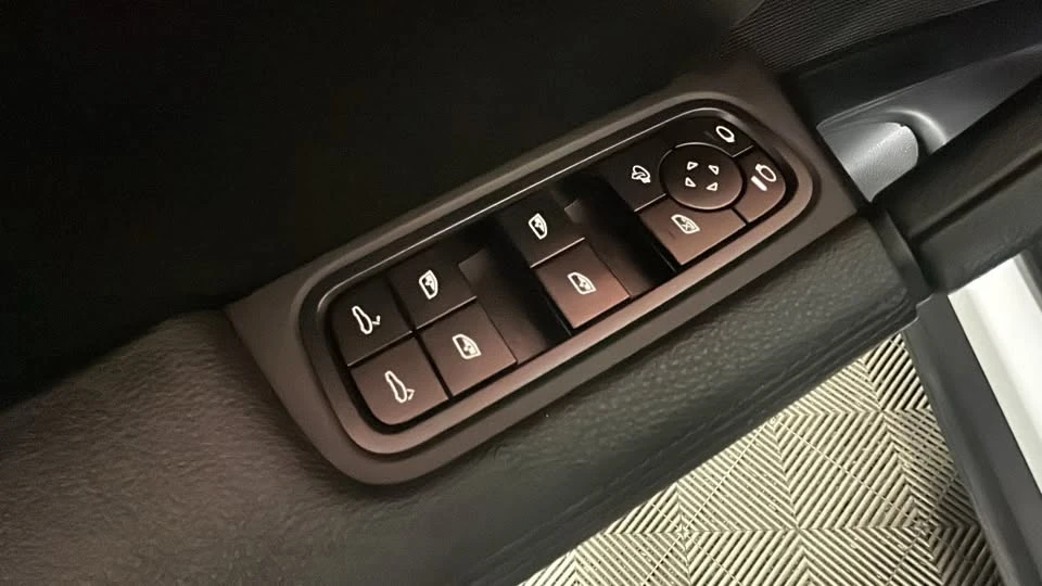 2024 Porsche 9Y0/9Y3 Cayenne - Image 11 of 20