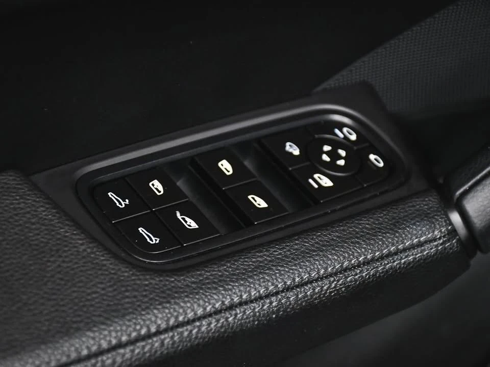 2024 Porsche 9Y0/9Y3 Cayenne - Image 10 of 20