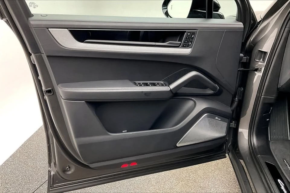 2024 Porsche 9Y0/9Y3 Cayenne - Image 7 of 20