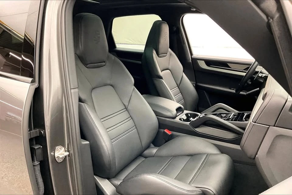 2024 Porsche 9Y0/9Y3 Cayenne - Image 13 of 20