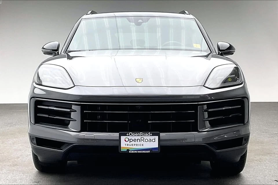 2024 Porsche 9Y0/9Y3 Cayenne - Image 2 of 20