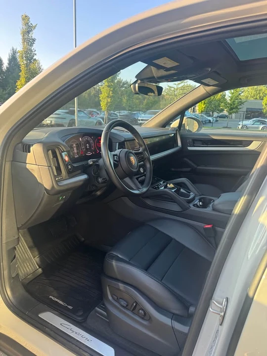 2024 Porsche 9Y0/9Y3 Cayenne - Image 6 of 9