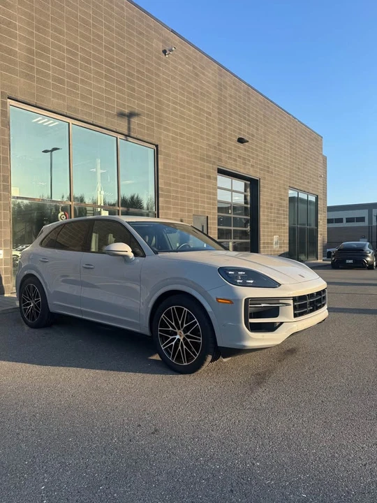 2024 Porsche 9Y0/9Y3 Cayenne - Image 5 of 9