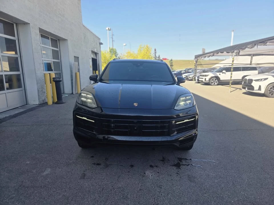 2024 Porsche 9Y0/9Y3 Cayenne - Image 2 of 20
