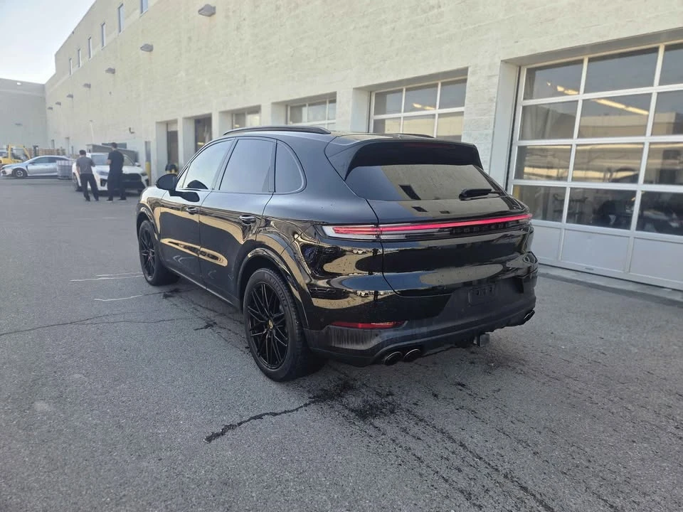 2024 Porsche 9Y0/9Y3 Cayenne - Image 8 of 20