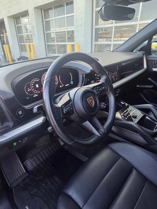 2024 Porsche 9Y0/9Y3 Cayenne - Image 12 of 20