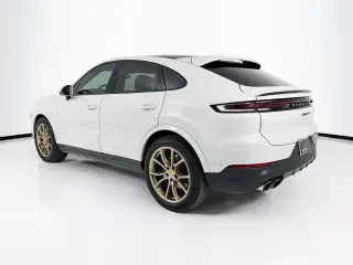 2024 Porsche 9Y0/9Y3 Cayenne S - Image 3 of 4