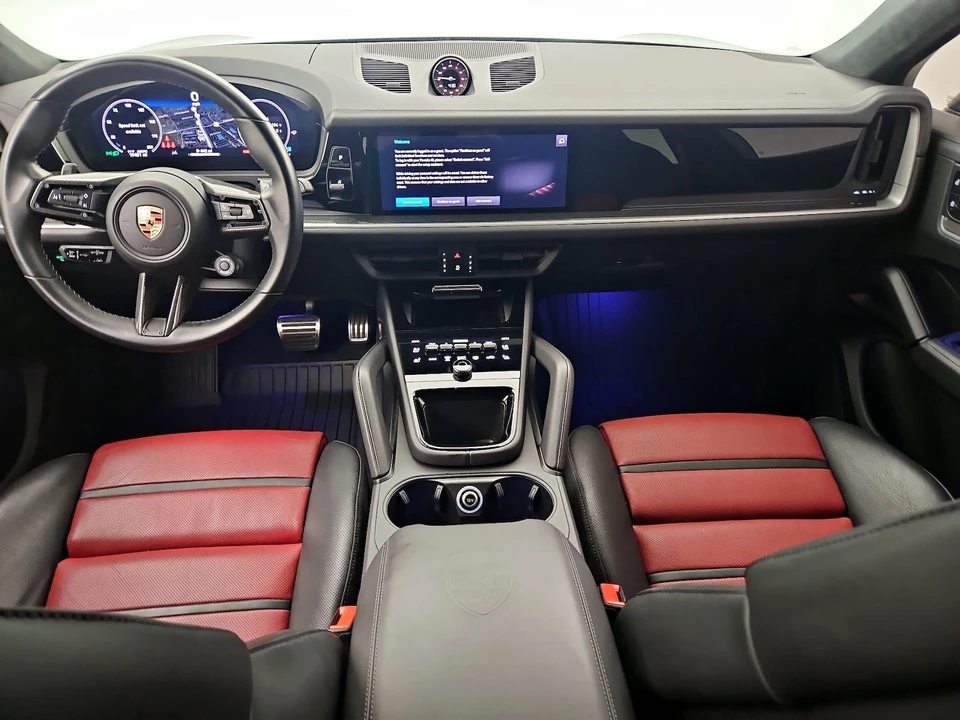 2024 Porsche 9Y0/9Y3 Cayenne Coupe - Image 10 of 28