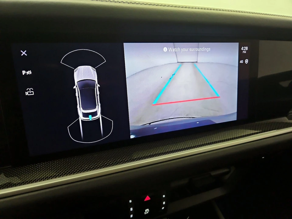 2024 Porsche 9Y0/9Y3 Cayenne Coupe - Image 16 of 28