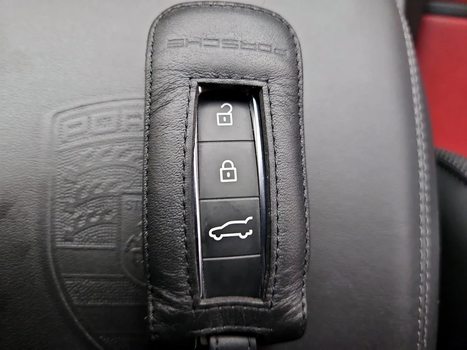 2024 Porsche 9Y0/9Y3 Cayenne Coupe - Image 25 of 28