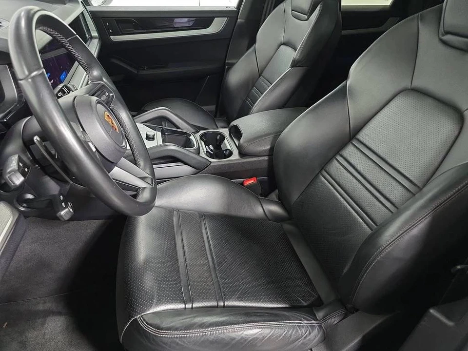 2024 Porsche 9Y0/9Y3 Cayenne Coupe - Image 5 of 5