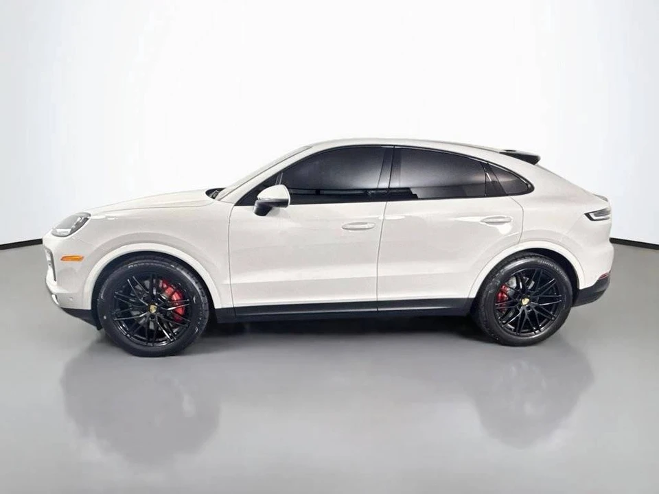 2024 Porsche 9Y0/9Y3 Cayenne Coupe - Image 2 of 4