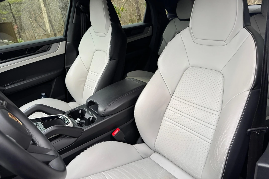 2024 Porsche 9Y0/9Y3 Cayenne S - Image 26 of 31