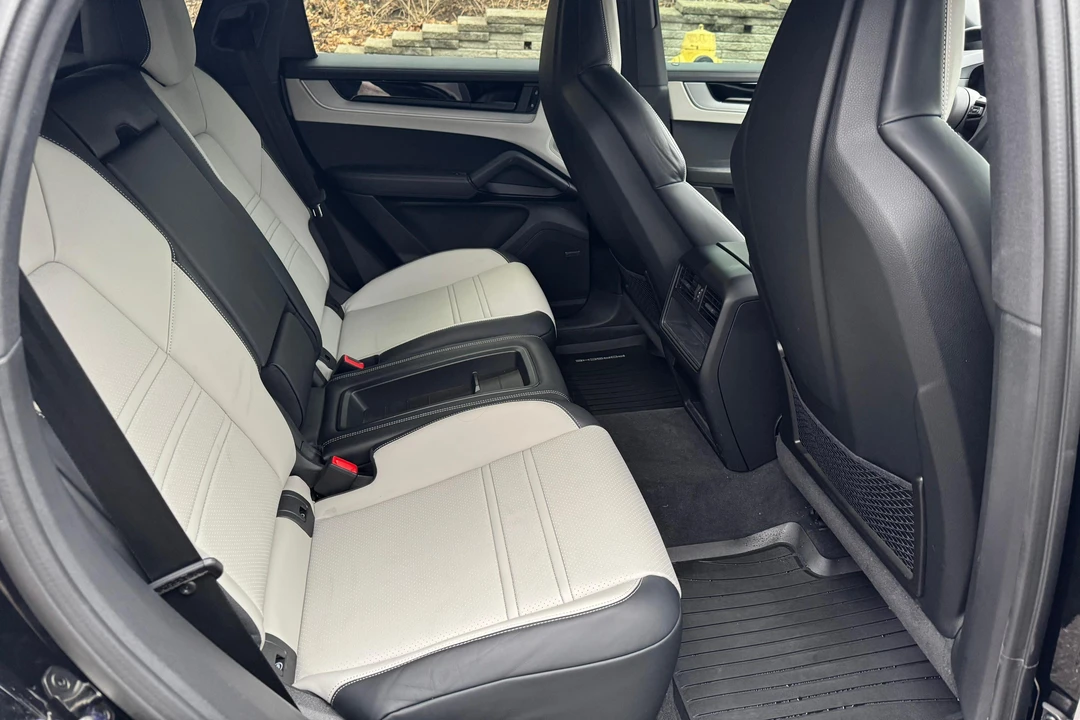 2024 Porsche 9Y0/9Y3 Cayenne S - Image 27 of 31