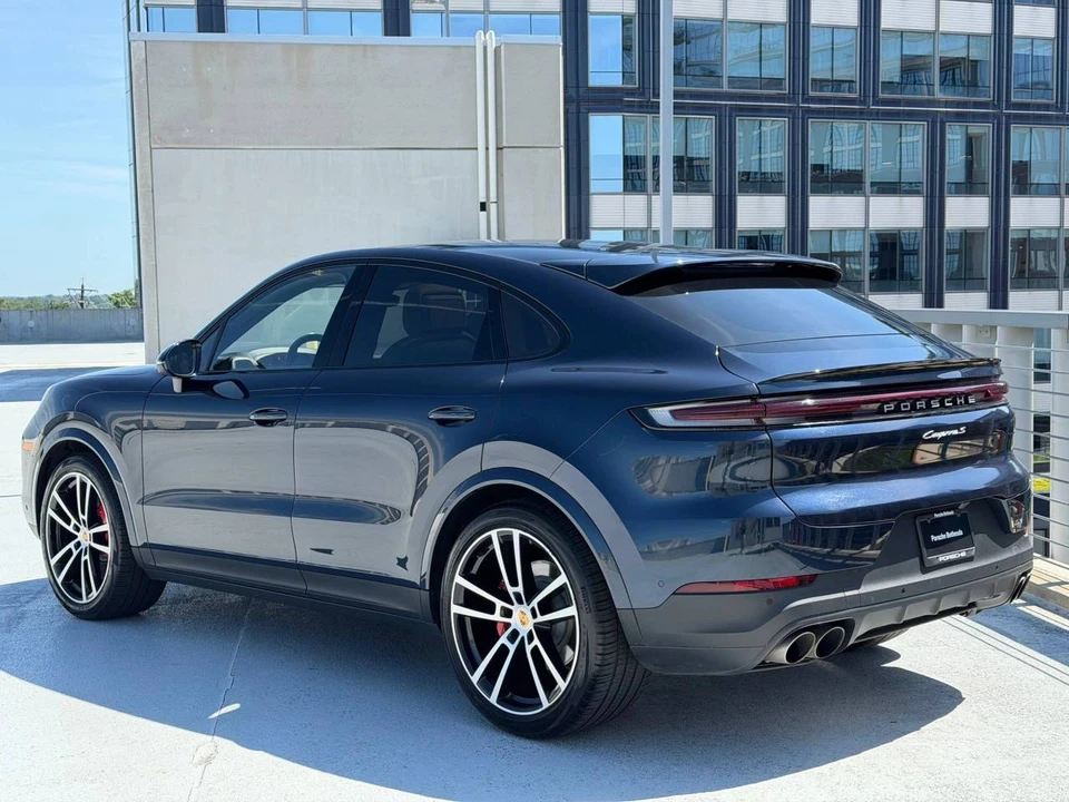 2024 Porsche 9Y0/9Y3 Cayenne Coupe - Image 3 of 4