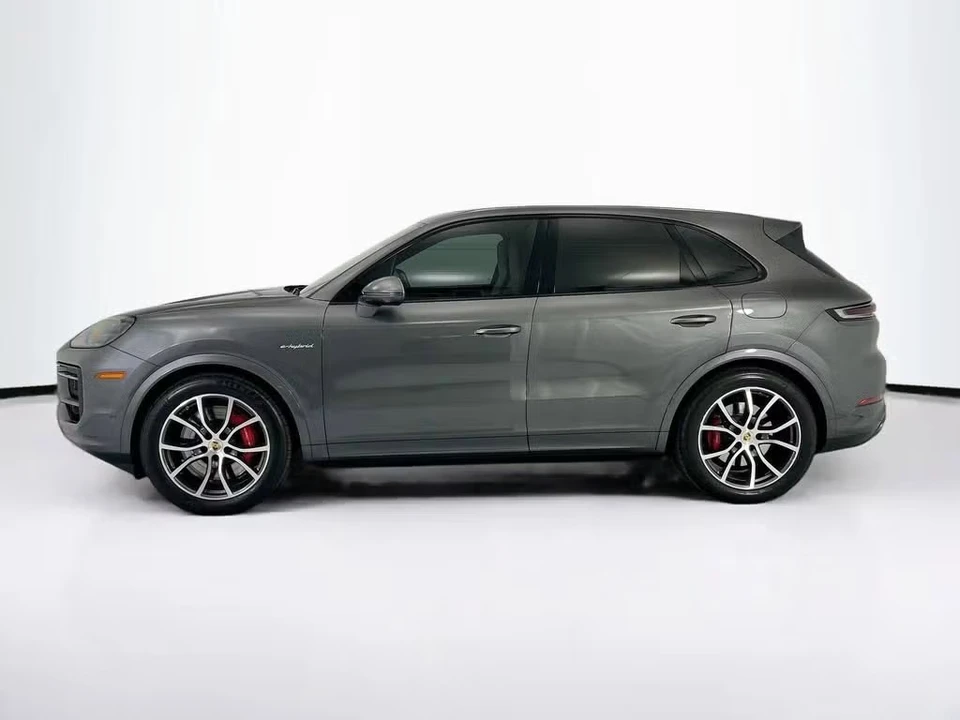 2024 Porsche 9Y0/9Y3 Cayenne S - Image 12 of 31