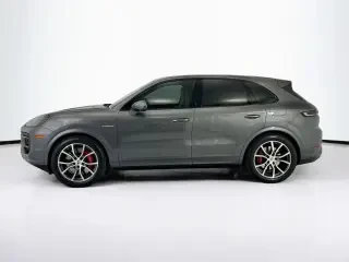 2024 Porsche 9Y0/9Y3 Cayenne S - Image 13 of 31